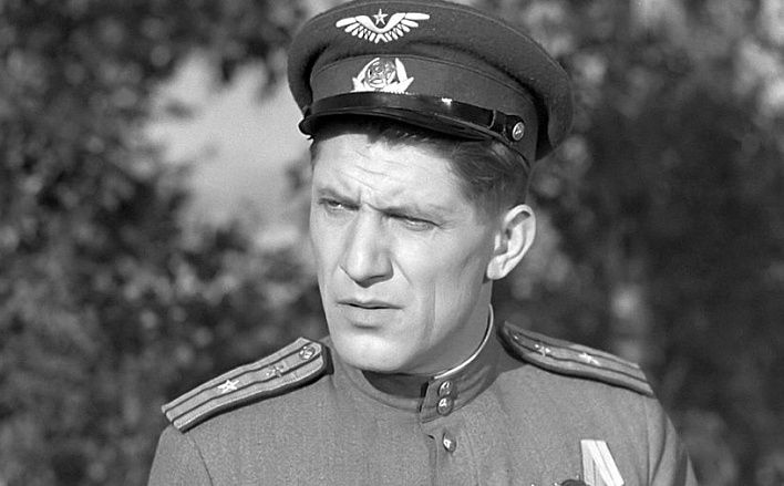 «Я всегда пытался сыграть простого русского солдата»: почему у Николая Крючкова не было маленьких ролей